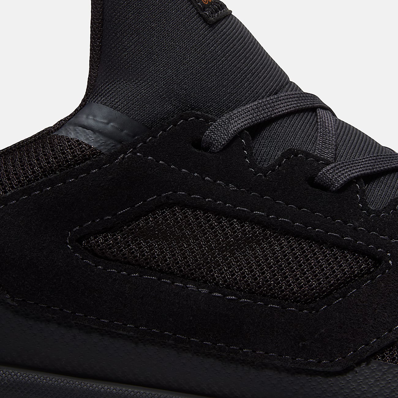 Men's Motion Ledge Mid Sneaker